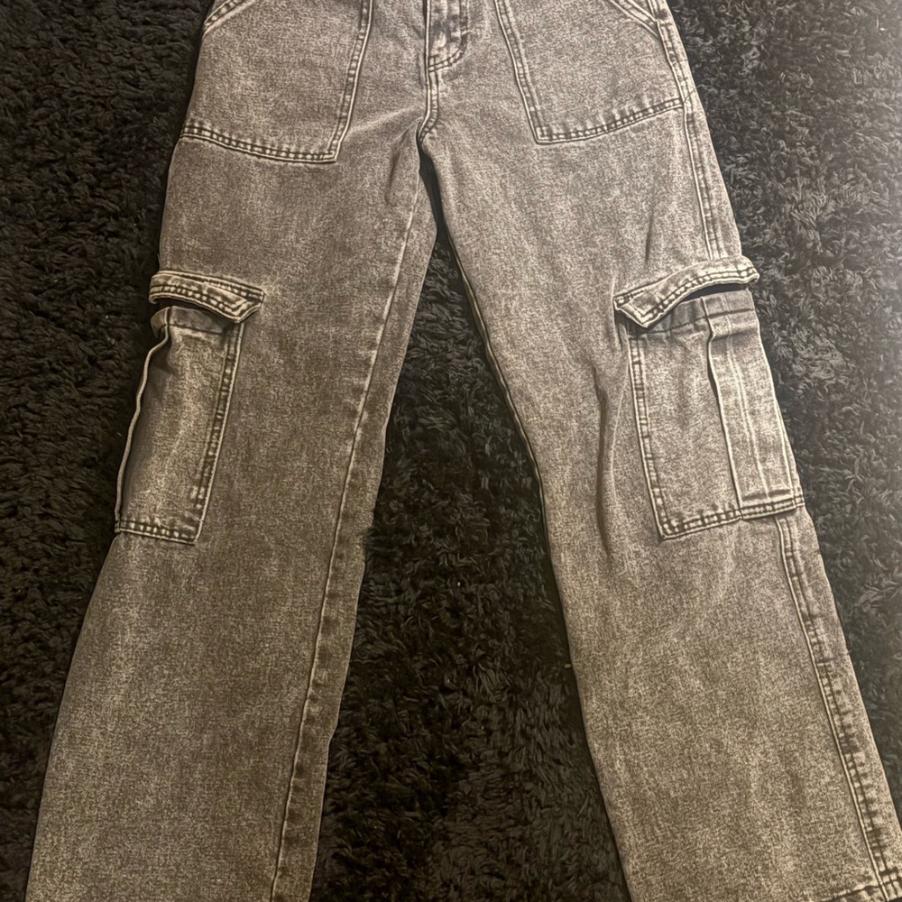 grey cargo jeans